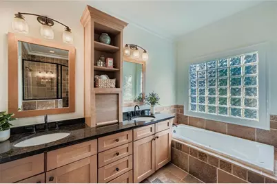 451 E Pharr Road, Decatur, GA 30030 - Photo 14