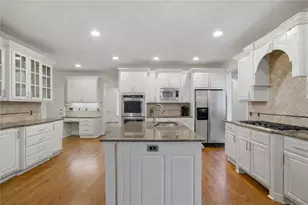 2445 Flat Stone Dr, Cumming, GA 30041 - Photo 18