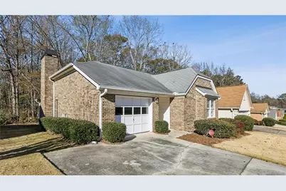 130 Stratford Way, Fayetteville, GA 30214 - Photo 2