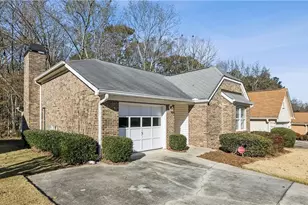 130 Stratford Way, Fayetteville, GA 30214 - Photo 2