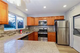 1277 Goodwin Rd NE, Atlanta, GA 30324 - Photo 6