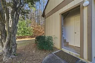 1104 Woodcliff Dr, Atlanta, GA 30350 - Photo 2