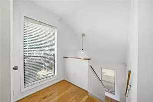 1104 Woodcliff Dr, Atlanta, GA 30350 - Photo 4