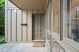 2471 Cedar Brook W, Marietta, GA 30067 - Photo 2