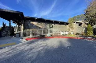 2 Chaumont Square NW, Atlanta, GA 30327 - Photo 20