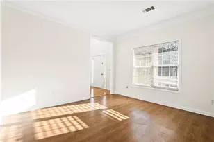 215 Shoreline Dr, Fayetteville, GA 30215 - Photo 4