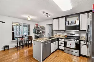 408 Strathmore Dr, Sharpsburg, GA 30277 - Photo 14