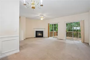 529 Lantern Wood Dr, Scottdale, GA 30079 - Photo 6