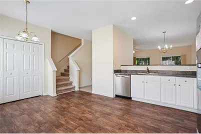 529 Lantern Wood Drive, Scottdale, GA 30079 - Photo 10