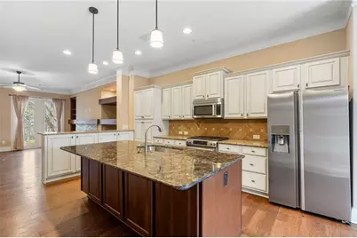 427 Alderwood Street, Atlanta, GA 30328 - Photo 8