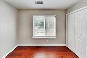 1020 Camelot Dr, Atlanta, GA 30349 - Photo 12