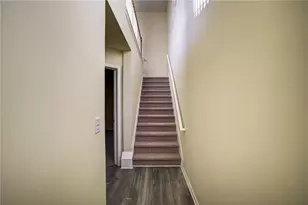 2247 Landing Ridge Dr, Duluth, GA 30097 - Photo 4