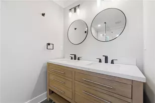 3235 Bluebird Ln, Decatur, GA 30032 - Photo 10