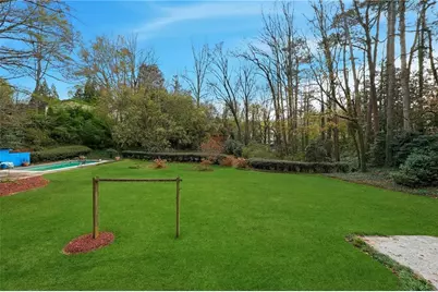 956 W Wesley Road NW, Atlanta, GA 30327 - Photo 4