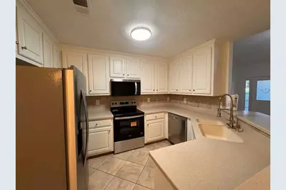 530 Oxford Ridge, Winder, GA 30680 - Photo 2