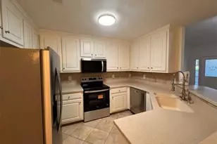 530 Oxford Ridge, Winder, GA 30680 - Photo 2