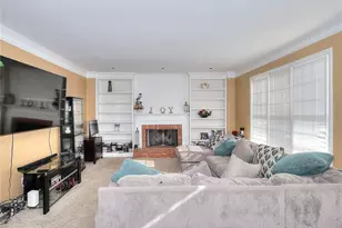 1882 Skidmore Cir, Lawrenceville, GA 30044 - Photo 2