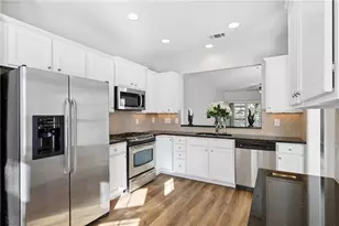 6221 Greenstone Cir, Hoschton, GA 30548 - Photo 8