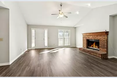 4675 Creek Bluff Drive, Sugar Hill, GA 30518 - Photo 8