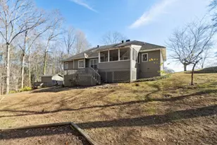 4675 Creek Bluff Dr, Sugar Hill, GA 30518 - Photo 44
