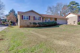 517 Cole Dr, Lilburn, GA 30047 - Photo 2