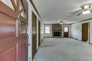 517 Cole Dr, Lilburn, GA 30047 - Photo 4