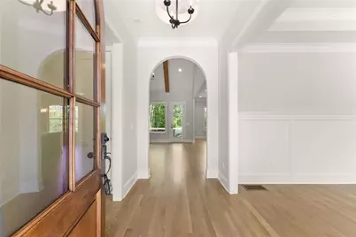 4860 Grandview Court, Flowery Branch, GA 30542 - Photo 2