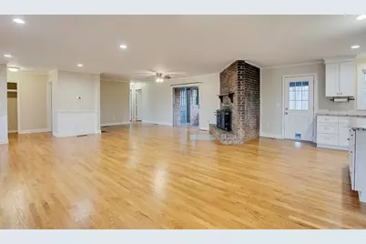 1460 Hillcrest Drive, Sugar Hill, GA 30518 - Photo 8