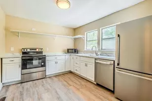 613 Bradley Ave, La Fayette, GA 30728 - Photo 10