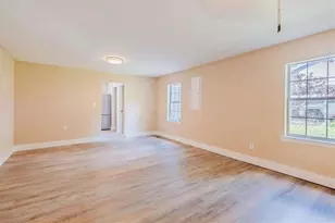 613 Bradley Ave, La Fayette, GA 30728 - Photo 6