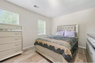 5242 McCarter Station, Stone Mountain, GA 30088 - Photo 4