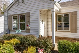 1384 Westmont Rd SW, Atlanta, GA 30311 - Photo 2