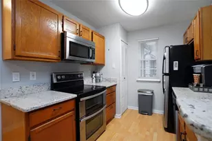 905 Wentworth Ct, Alpharetta, GA 30022 - Photo 8