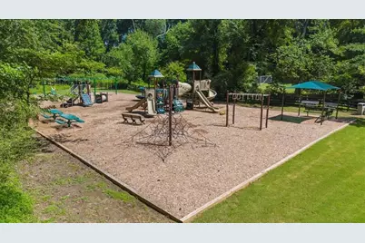 10155 Cresent Hill Lane, Roswell, GA 30076 - Photo 42