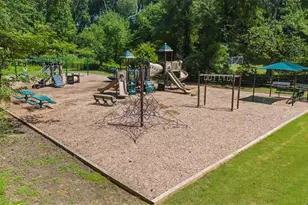 10155 Cres Hill Ln, Roswell, GA 30076 - Photo 42