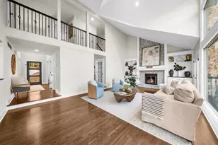10155 Cres Hill Ln, Roswell, GA 30076 - Photo 12