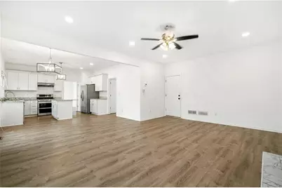 10895 Glenbarr Drive, Johns Creek, GA 30097 - Photo 10