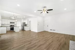 10895 Glenbarr Dr, Johns Creek, GA 30097 - Photo 10