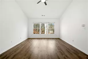 10895 Glenbarr Dr, Johns Creek, GA 30097 - Photo 14