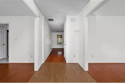 545 Sterling Pointe Court, Lawrenceville, GA 30043 - Photo 4