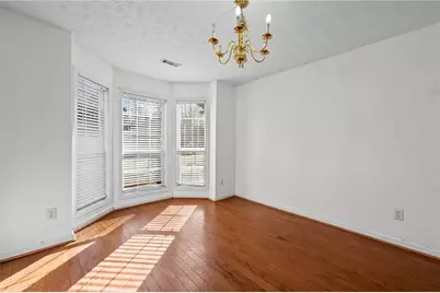 545 Sterling Pointe Court, Lawrenceville, GA 30043 - Photo 8