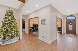 1297 Hodges Cir, Mansfield, GA 30055 - Photo 8