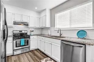 8413 Glenwoods Terrace, Riverdale, GA 30274 - Photo 10