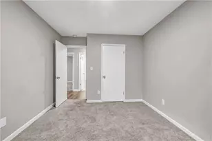 8413 Glenwoods Terrace, Riverdale, GA 30274 - Photo 20