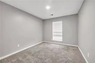 8413 Glenwoods Terrace, Riverdale, GA 30274 - Photo 12