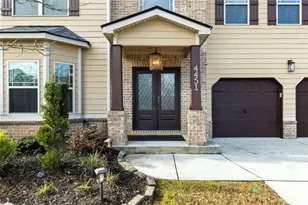 4451 Ivy View Ct, Loganville, GA 30052 - Photo 4