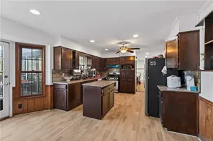 6728 Angels Ln, Tucker, GA 30084 - Photo 6