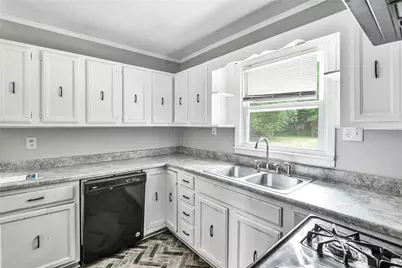 6174 Lower Dixie Lake Road, Union City, GA 30291 - Photo 12