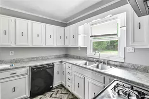 6174 Lower Dixie Lake Rd, Union City, GA 30291 - Photo 12
