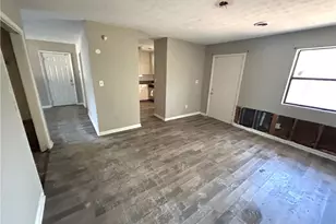 2181 Delowe Dr, East Point, GA 30344 - Photo 20